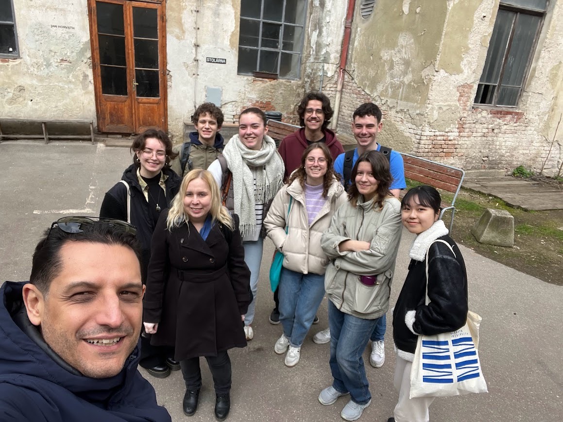 Turma de Tiago Bastos em visita de Estudo com um professor Checo e uma professora dos Balcãs 